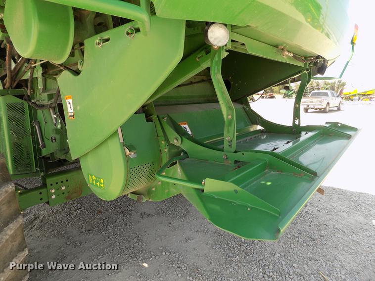 image for item DB9184 2013 John Deere S660 STS combine