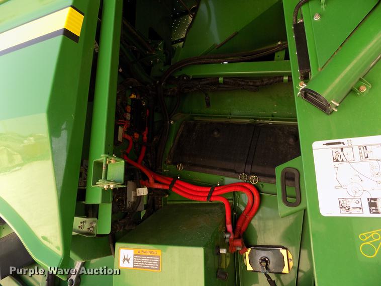 image for item DB9184 2013 John Deere S660 STS combine