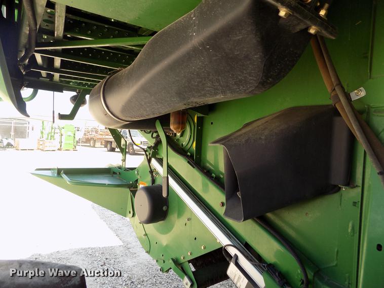 image for item DB9184 2013 John Deere S660 STS combine