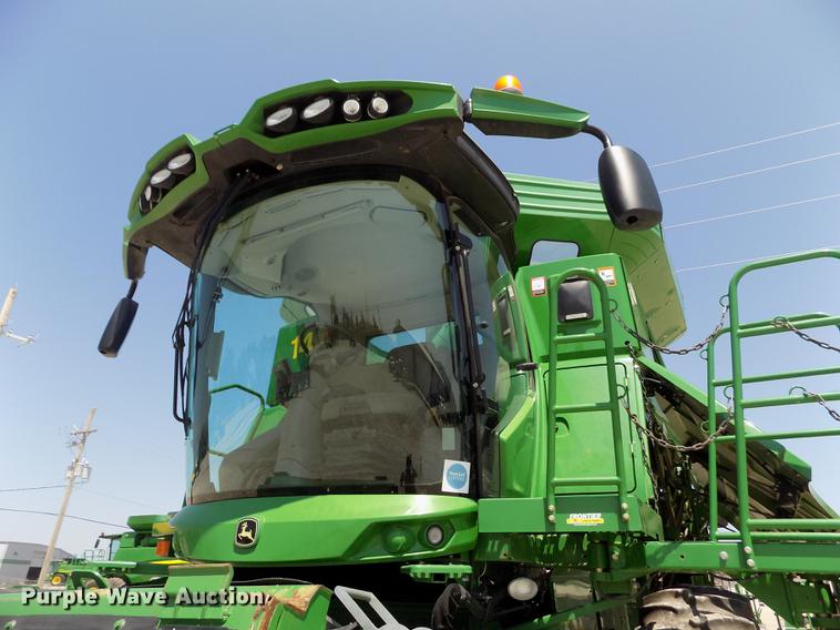 image for item DB9184 2013 John Deere S660 STS combine