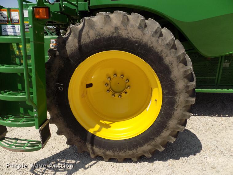 image for item DB9184 2013 John Deere S660 STS combine