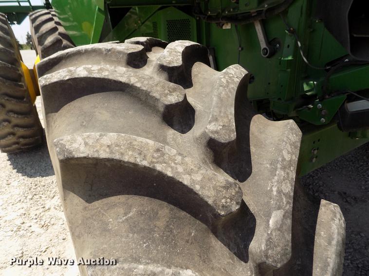 image for item DB9184 2013 John Deere S660 STS combine