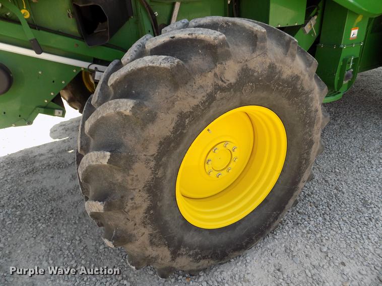 image for item DB9184 2013 John Deere S660 STS combine