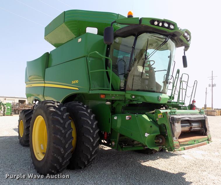 image for item DB9185 2013 John Deere S670 STS combine