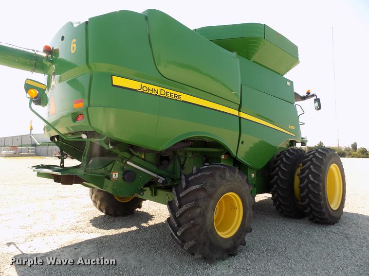 image for item DB9185 2013 John Deere S670 STS combine
