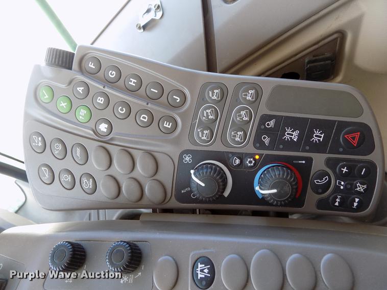 image for item DB9185 2013 John Deere S670 STS combine