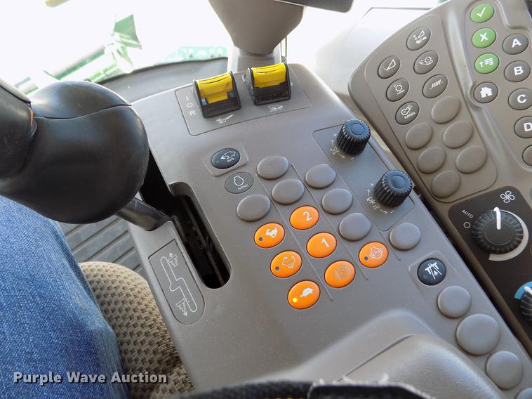 image for item DB9185 2013 John Deere S670 STS combine