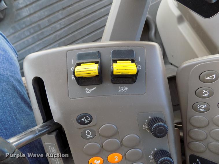 image for item DB9185 2013 John Deere S670 STS combine