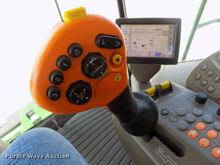 image for item DB9185 2013 John Deere S670 STS combine