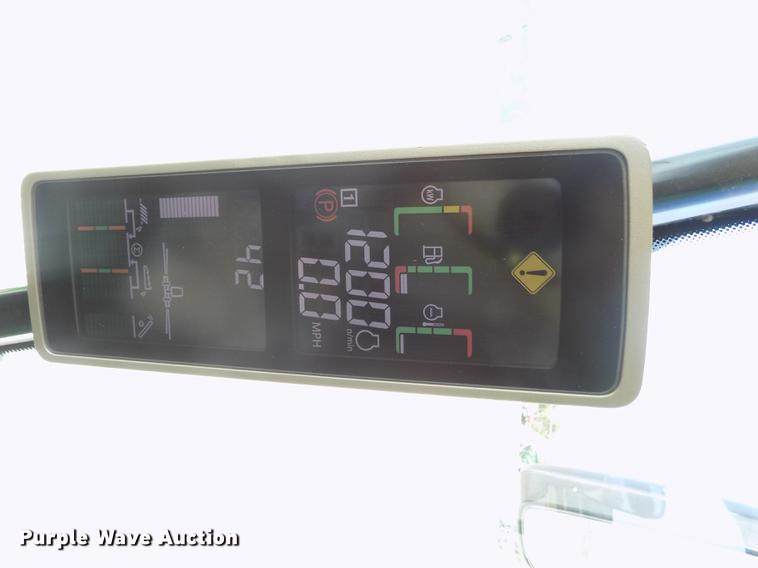 image for item DB9185 2013 John Deere S670 STS combine