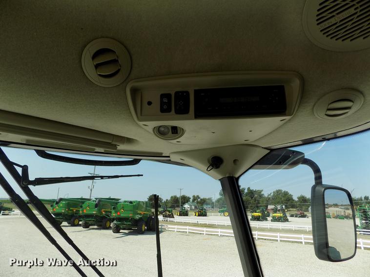image for item DB9185 2013 John Deere S670 STS combine
