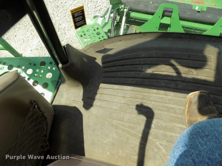 image for item DB9185 2013 John Deere S670 STS combine