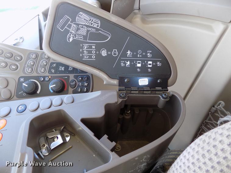 image for item DB9185 2013 John Deere S670 STS combine