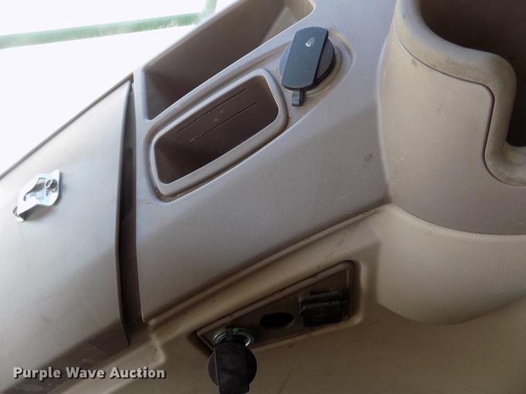 image for item DB9185 2013 John Deere S670 STS combine