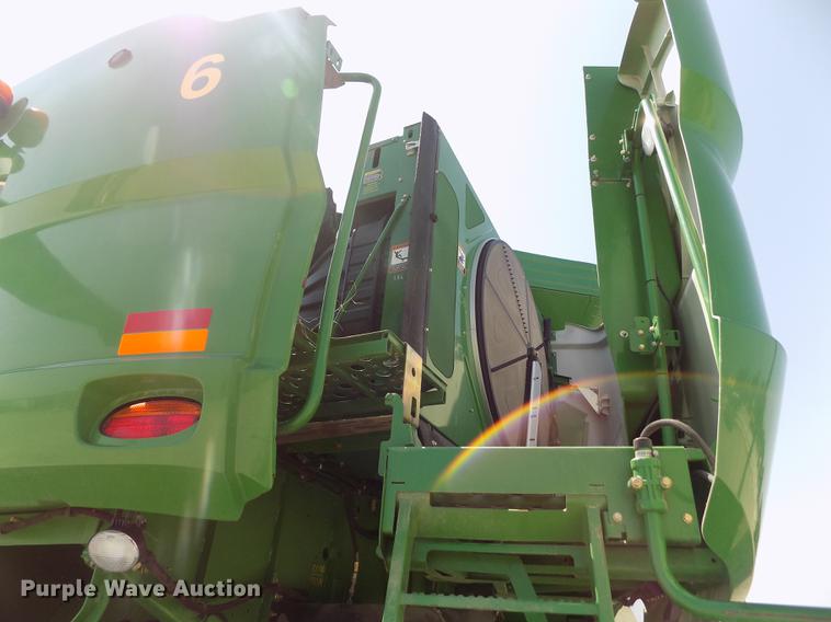 image for item DB9185 2013 John Deere S670 STS combine