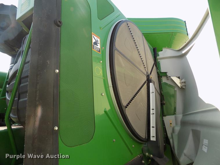 image for item DB9185 2013 John Deere S670 STS combine