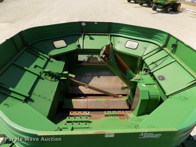 image for item DB9185 2013 John Deere S670 STS combine