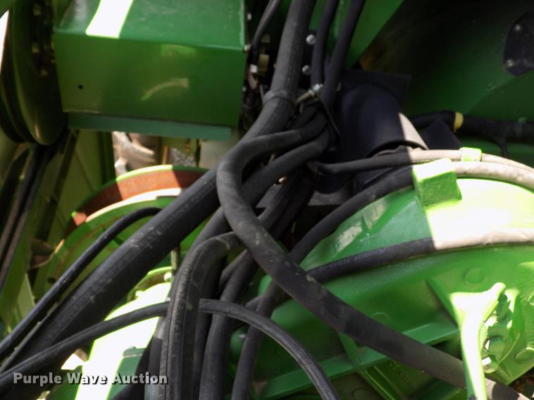 image for item DB9185 2013 John Deere S670 STS combine