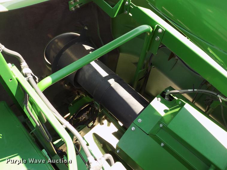 image for item DB9185 2013 John Deere S670 STS combine