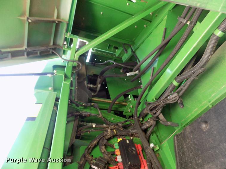 image for item DB9185 2013 John Deere S670 STS combine