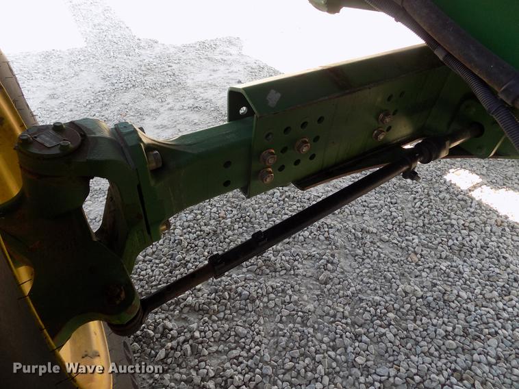 image for item DB9185 2013 John Deere S670 STS combine