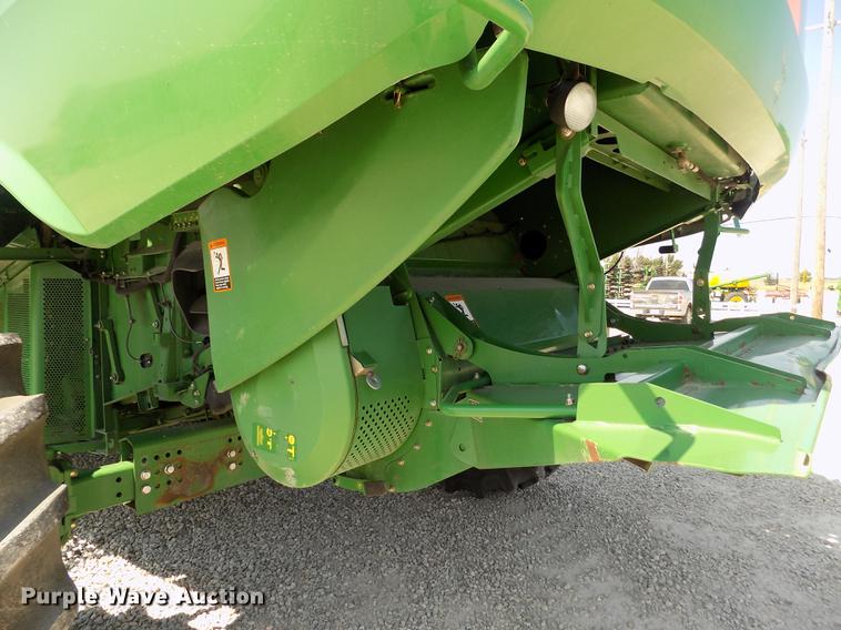 image for item DB9185 2013 John Deere S670 STS combine