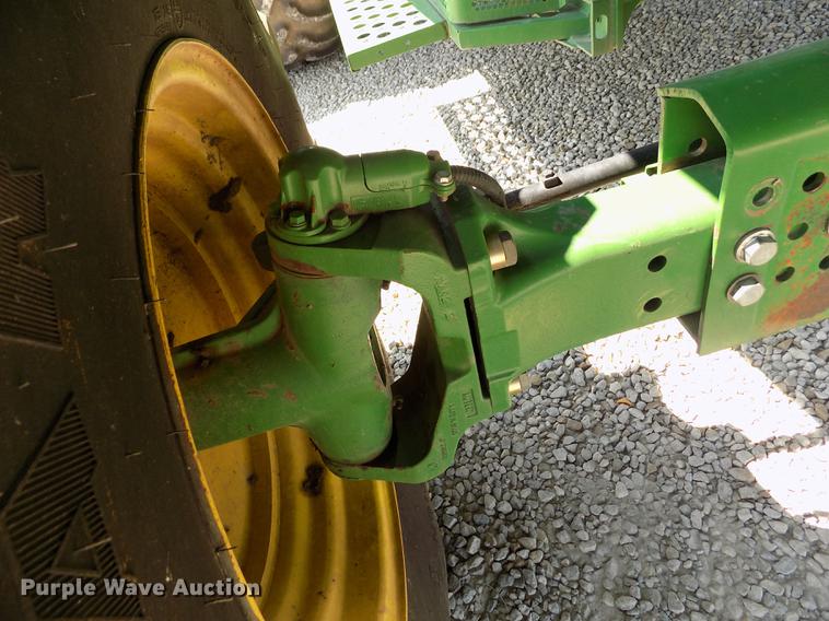 image for item DB9185 2013 John Deere S670 STS combine