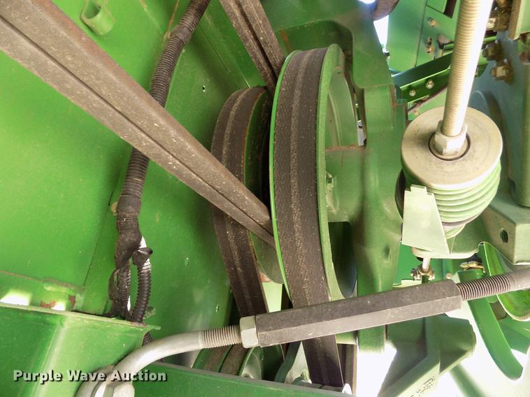 image for item DB9185 2013 John Deere S670 STS combine