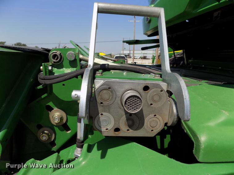 image for item DB9185 2013 John Deere S670 STS combine