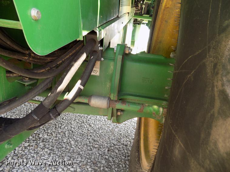 image for item DB9185 2013 John Deere S670 STS combine