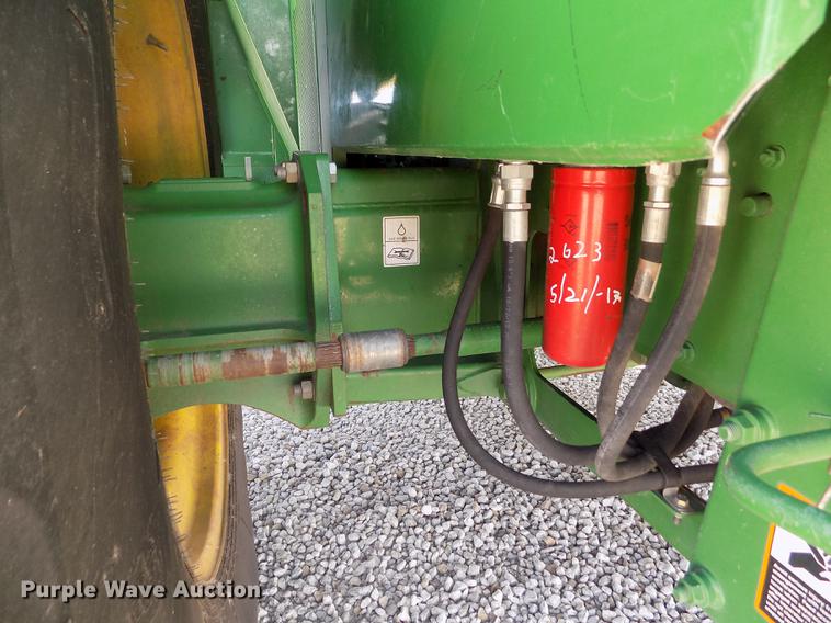 image for item DB9185 2013 John Deere S670 STS combine