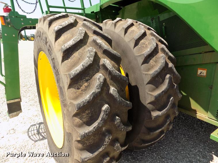 image for item DB9185 2013 John Deere S670 STS combine