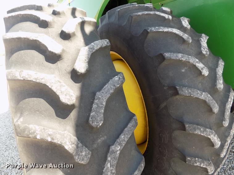 image for item DB9185 2013 John Deere S670 STS combine