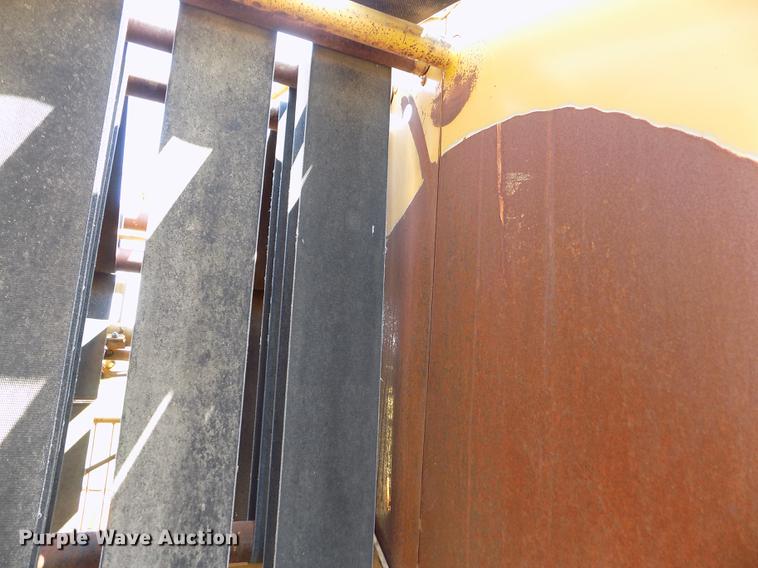 image for item DB9227 Vermeer 605G round baler