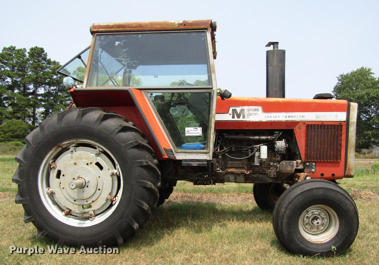 image for item DC0044 1979 Massey-Ferguson 2675 tractor