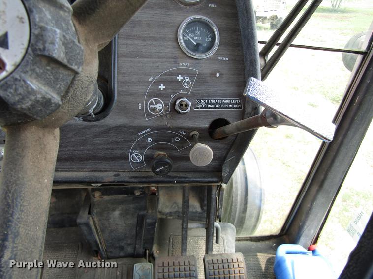 image for item DC0044 1979 Massey-Ferguson 2675 tractor