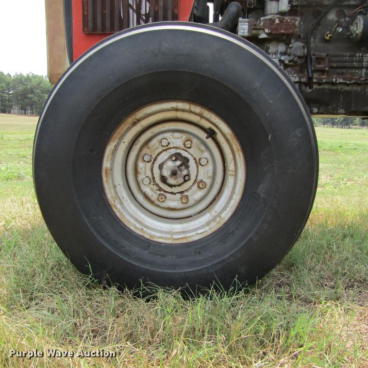 image for item DC0044 1979 Massey-Ferguson 2675 tractor