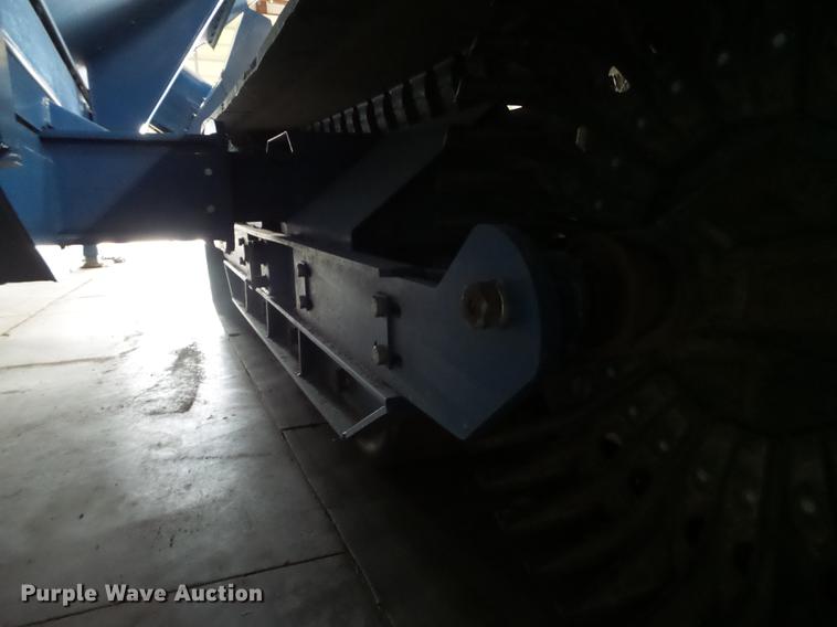 image for item DD1126 2011 Kinze 1050 Harvest Commander grain cart