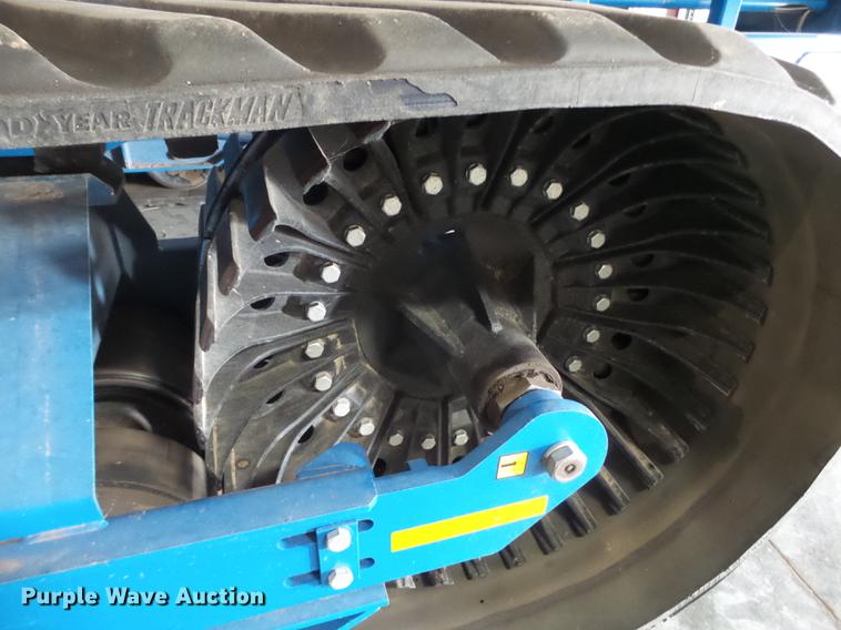 image for item DD1126 2011 Kinze 1050 Harvest Commander grain cart