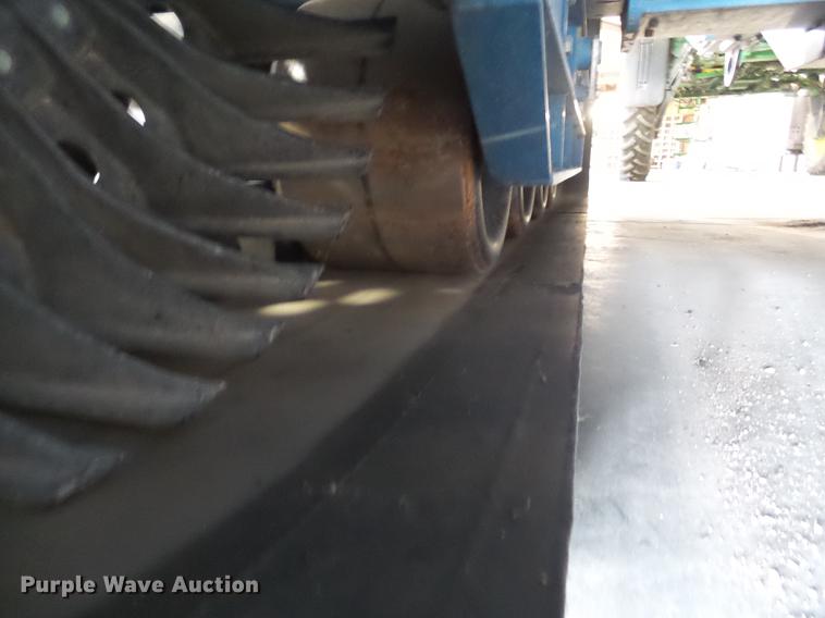 image for item DD1126 2011 Kinze 1050 Harvest Commander grain cart