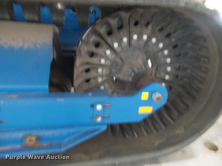 image for item DD1126 2011 Kinze 1050 Harvest Commander grain cart