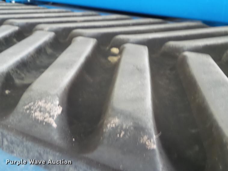 image for item DD1126 2011 Kinze 1050 Harvest Commander grain cart