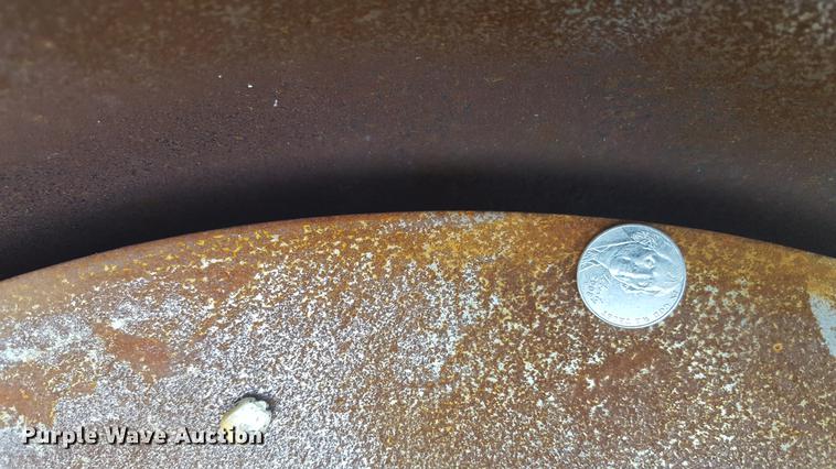 image for item DD1126 2011 Kinze 1050 Harvest Commander grain cart