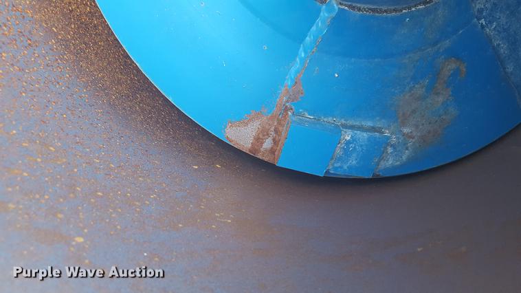 image for item DD1126 2011 Kinze 1050 Harvest Commander grain cart