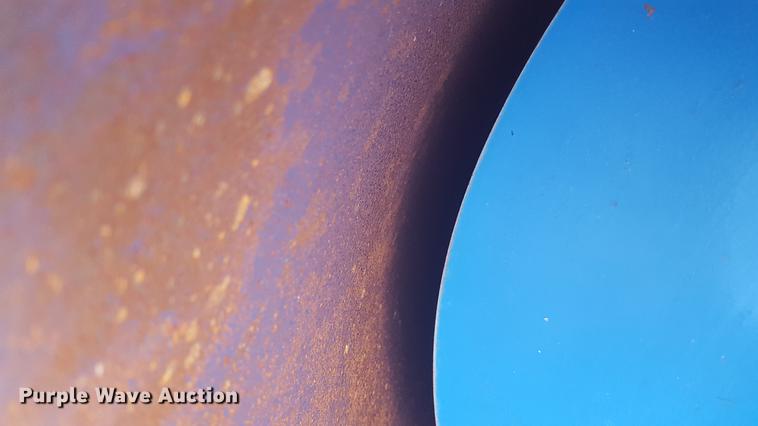 image for item DD1126 2011 Kinze 1050 Harvest Commander grain cart