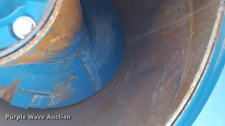 image for item DD1126 2011 Kinze 1050 Harvest Commander grain cart