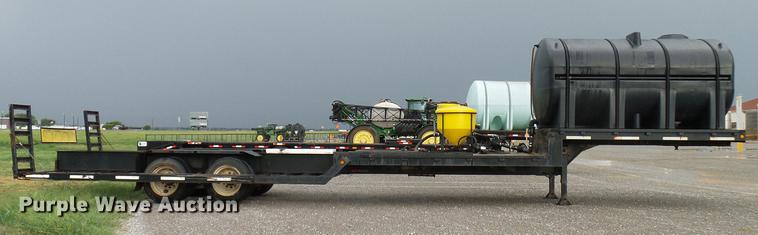 image for item DD5266 2000 Neville Built sprayer trailer
