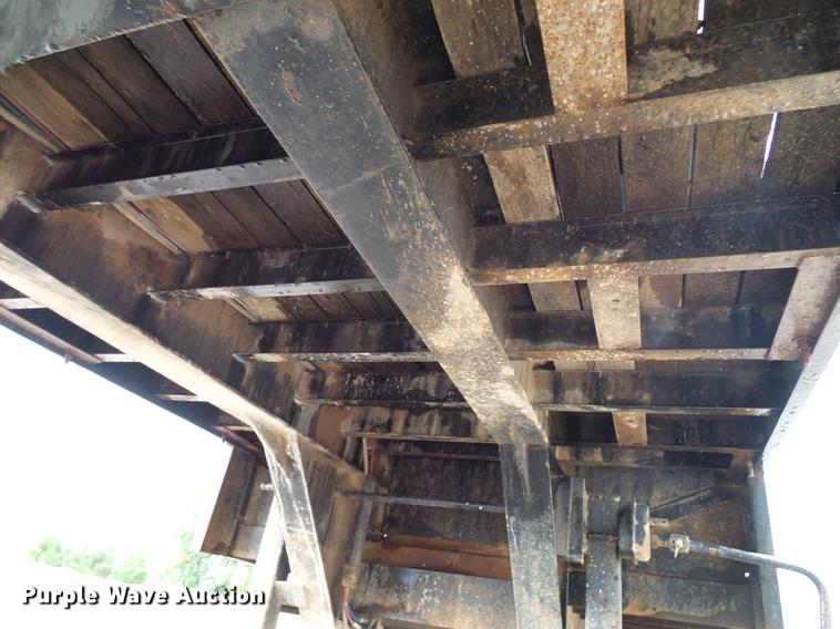 image for item DD5266 2000 Neville Built sprayer trailer