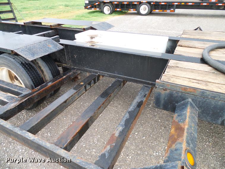 image for item DD5266 2000 Neville Built sprayer trailer