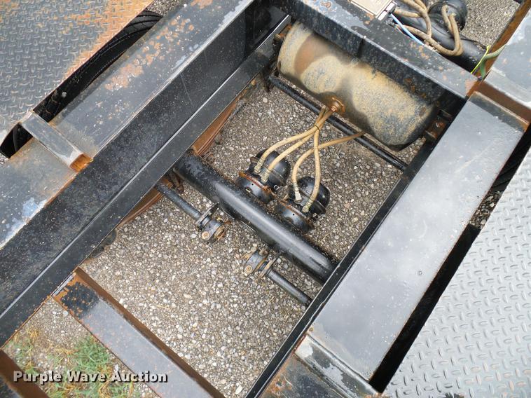 image for item DD5266 2000 Neville Built sprayer trailer